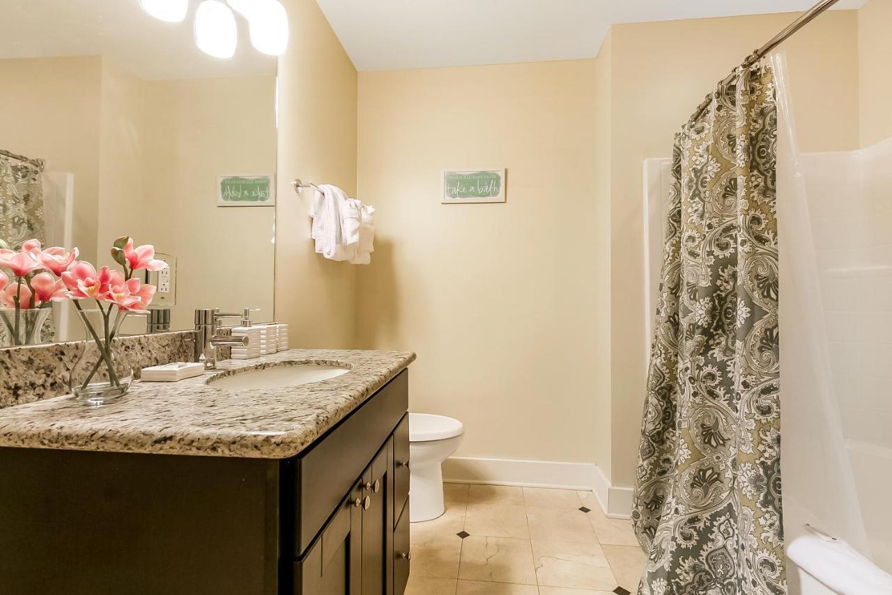 Beautiful Condos Steps From French Quarter And Bourbon St New Orleans Esterno foto